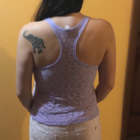 Gorgeous Floral 🌸 Lace Back Tank - Picture 5 of 8